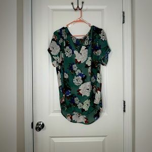 Blouse flowers